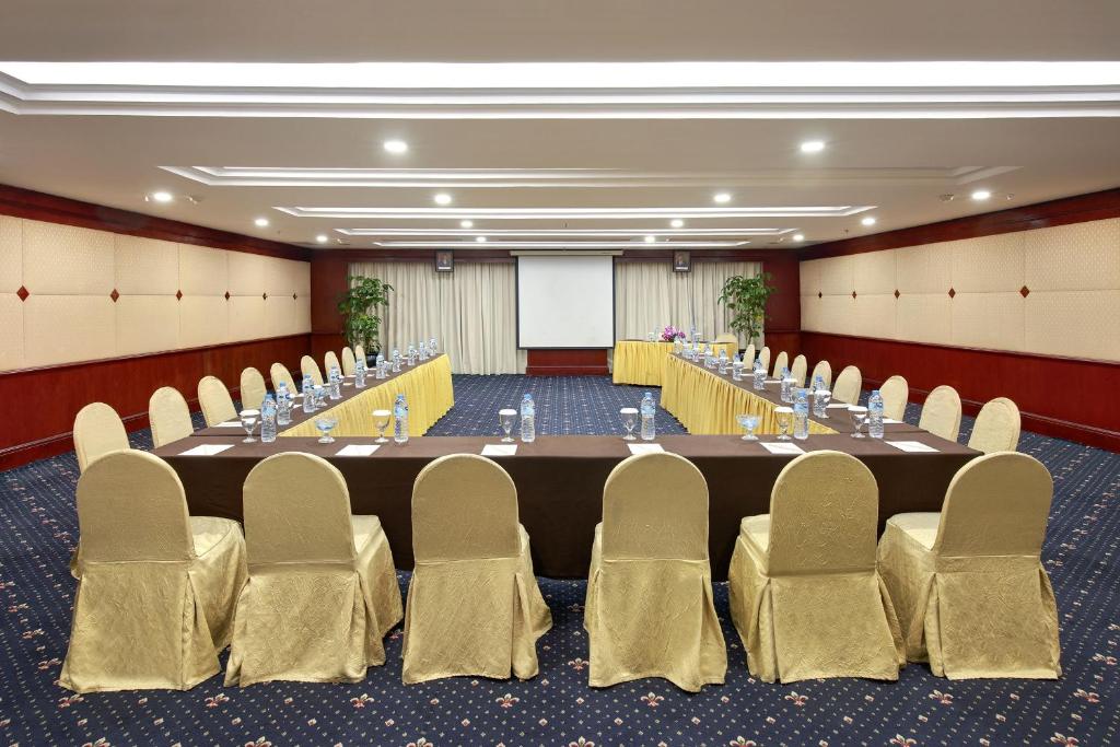 Lumire Hotel & Convention Centre