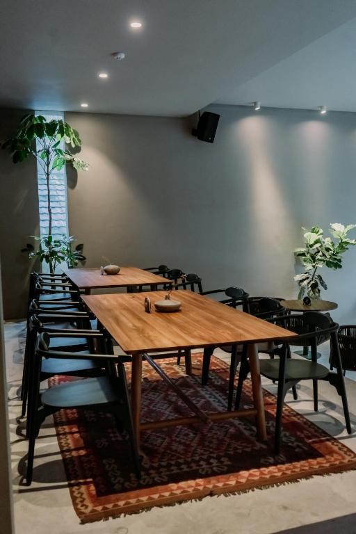 Jiro Hotel