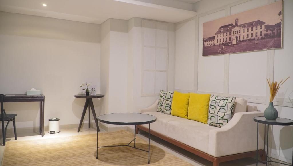 Jambuluwuk Thamrin Hotel