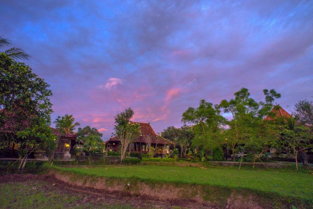 Java Village Hotel